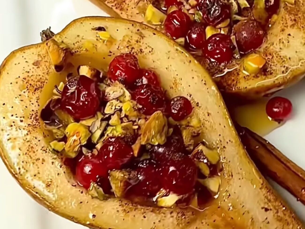 Автор утверждает, что груши и клюква – очень вкусное сочетание