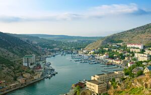 Оккупанты укрепляют защиту в Балаклавской бухте