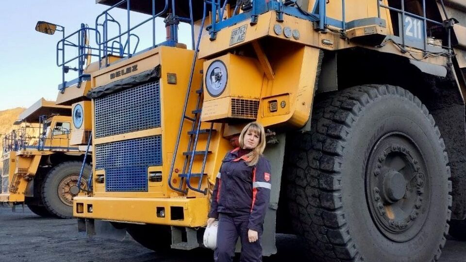 Інженерні професії стають дедалі популярнішими серед дівчат, за даними вишу "Метінвест Політехніка"
