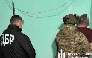 Слідство проситиме суд залишити екскомандирів під вартою