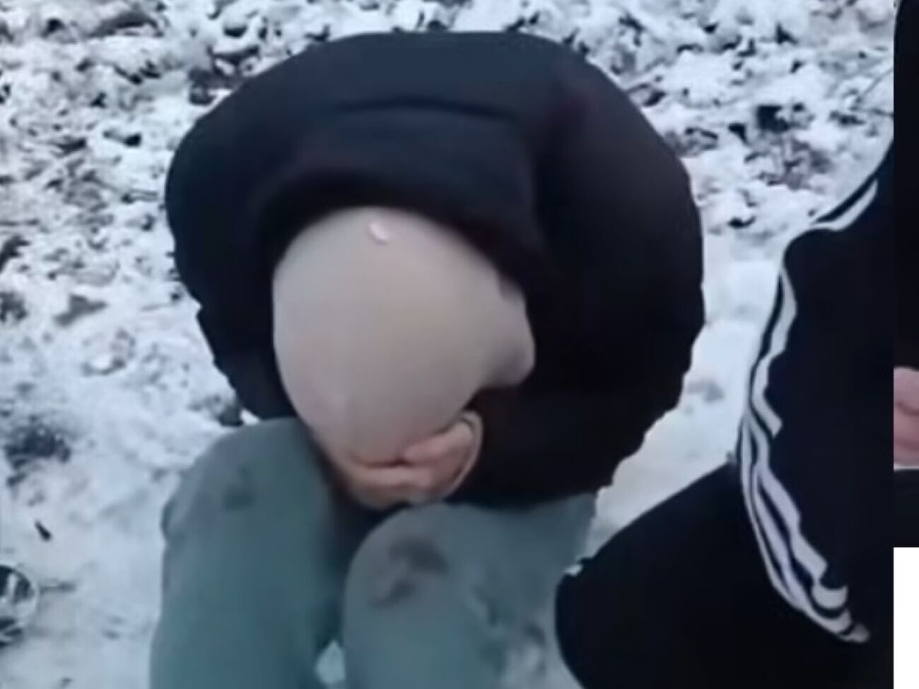 У завданні тілесних ушкоджень поліція підозрює двох хлопців 15 й 16 років та однолітку потерпілої