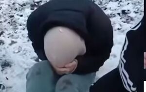 У завданні тілесних ушкоджень поліція підозрює двох хлопців 15 й 16 років та однолітку потерпілої