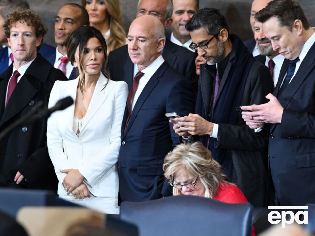 По данным New York Post, Цукерберг, Безос, Пича и Маск вместе владеют почти $884 млрд