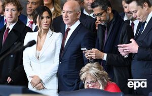 По данным New York Post, Цукерберг, Безос, Пича и Маск вместе владеют почти $884 млрд