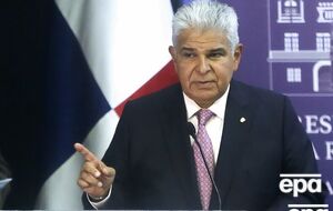 Мулино сказал, что в мире нет ни одной страны, которая бы вмешивалась в управление Панамы