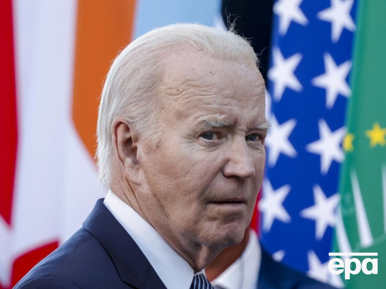 По данным СМИ, Байден помиловал родственников за 20 минут до присяги Трампа