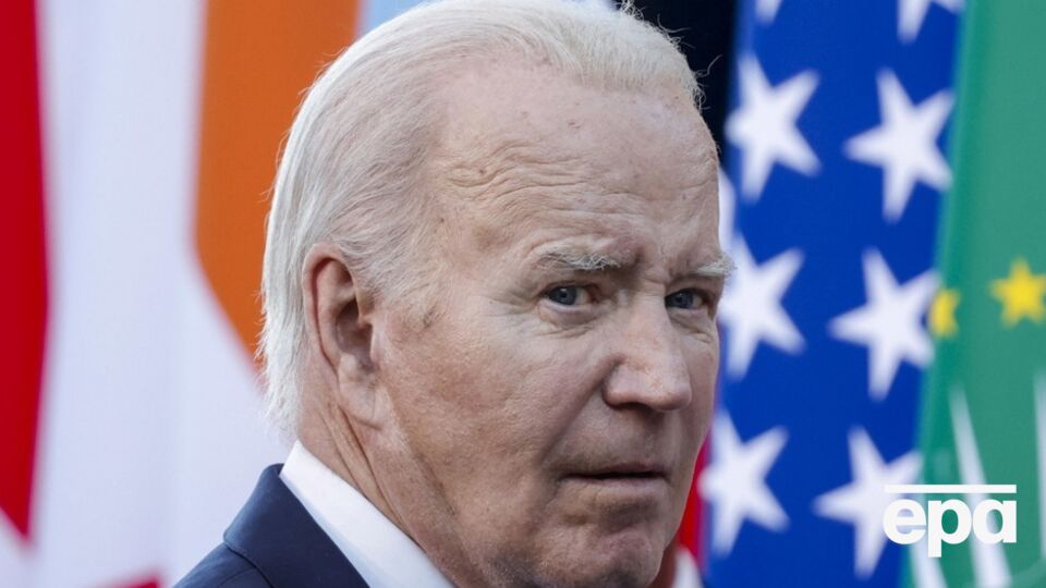 За даними ЗМІ, Байден помилував родичів за 20 хвилин до присяги Трампа