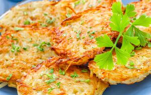 Для дерунів вам знадобиться 400 г курячого філе