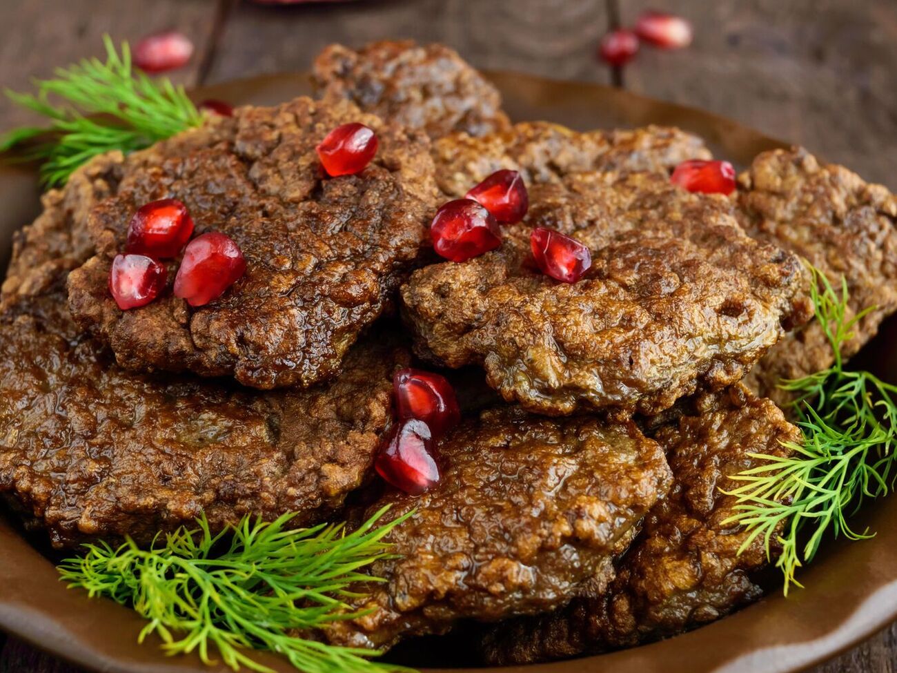 По этому рецепту у вас будет полная тарелка полезных, вкусных и питательных печеночных оладий
