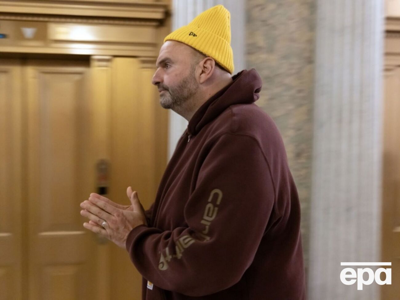 За время пребывания Феттермана в Сенате он всего несколько раз надевал костюм и галстук