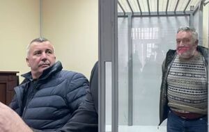 Галушкина (слева) могут освободить под залог, Лапин (справа) будет находиться под арестом до 20 марта