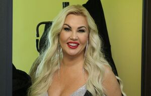 Камалія: Я можу лише з кимось зустрічатися. Але чомусь усі чоловіки одразу кличуть заміж