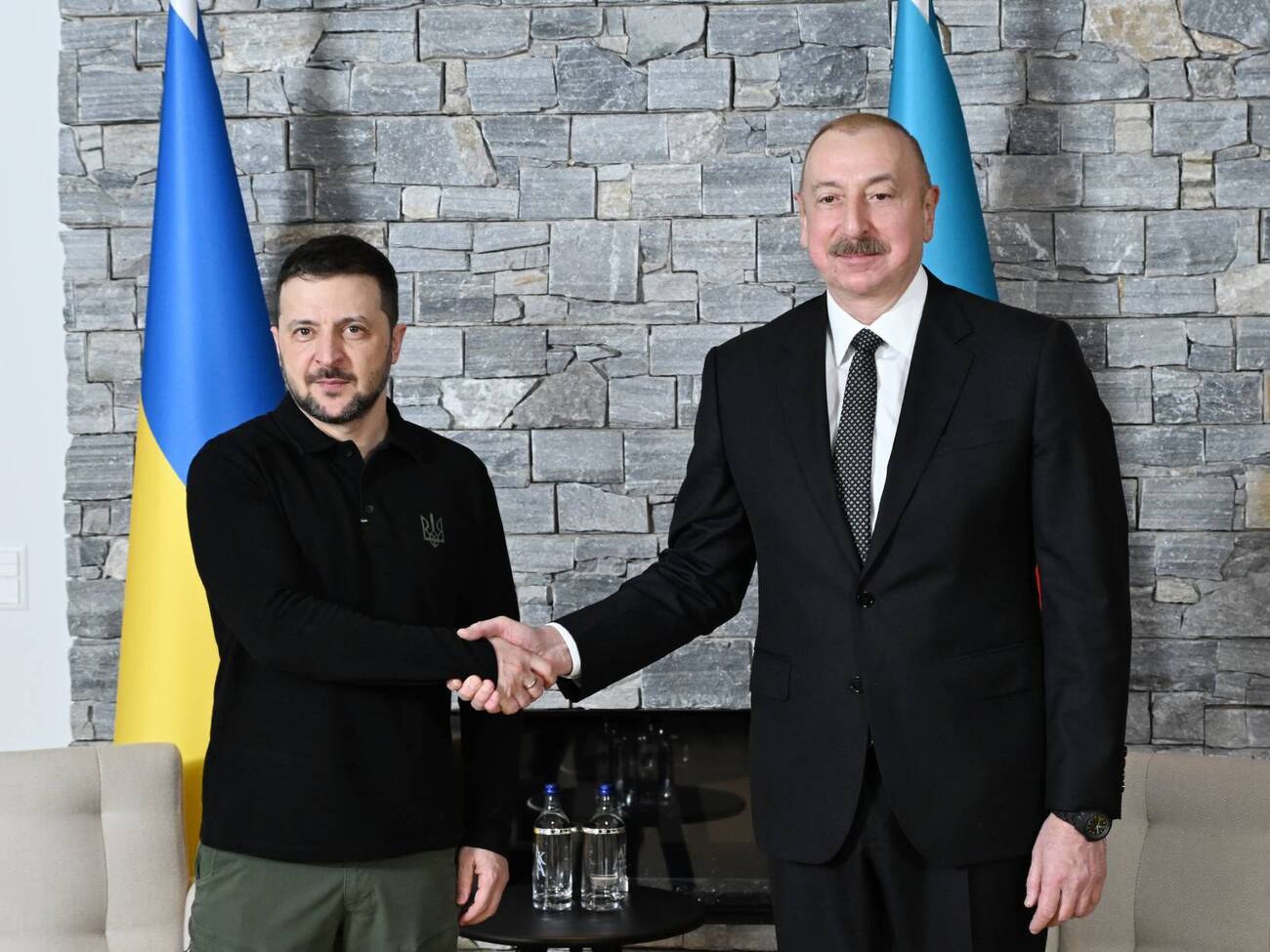 Алієв і Зеленський провели зустріч на підставі звернення української сторони, зазначили на сайті президента Азербайджану