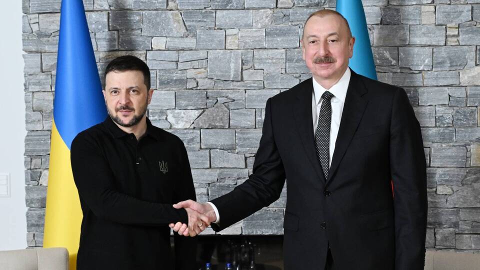 Алієв і Зеленський провели зустріч на підставі звернення української сторони, зазначили на сайті президента Азербайджану