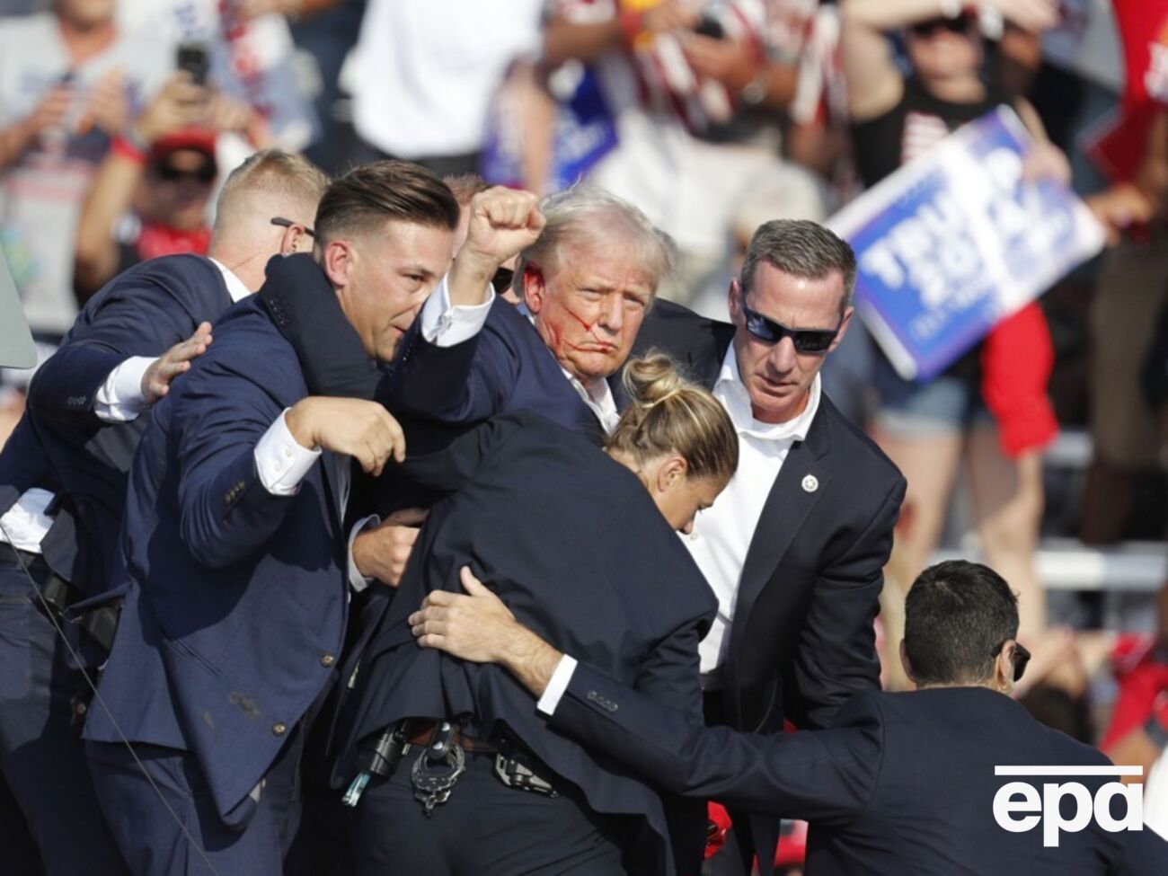 На фото Карран – крайний справа