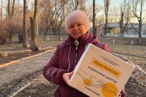 Фонд Ріната Ахметова привіз продовольчу допомогу жителям прифронтового району Донецької області