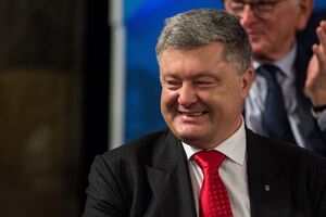 Порошенко може дістати контроль над одним із найбільших ТРЦ Києва, заявив політтехнолог