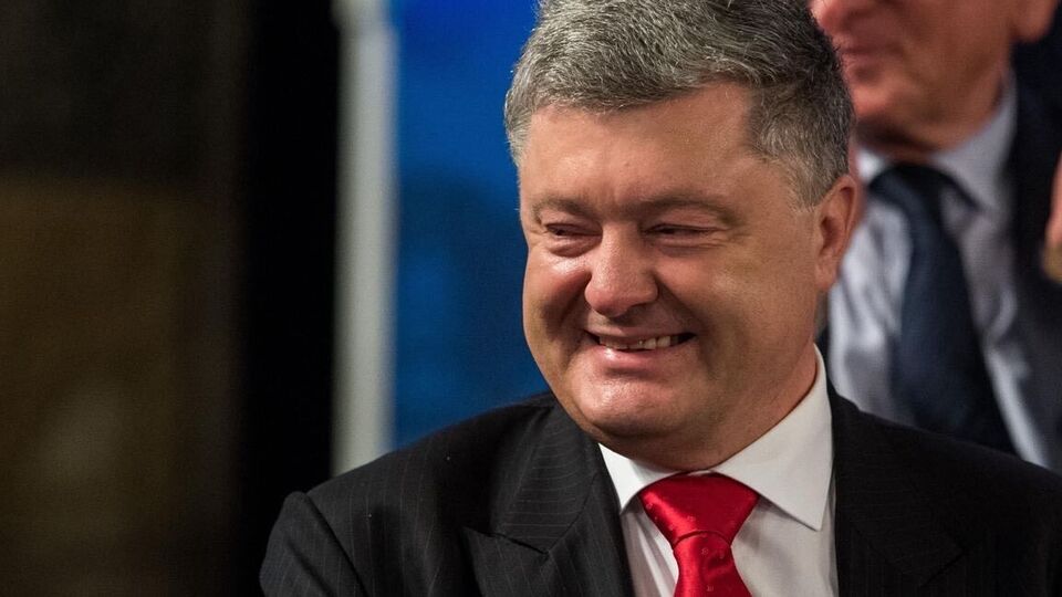 Порошенко може дістати контроль над одним із найбільших ТРЦ Києва, заявив політтехнолог