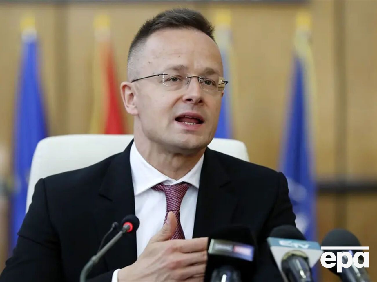 Сійярто назвав рішення Києва про заборону прокачування газу з країни-агресора Росії неприпустимим