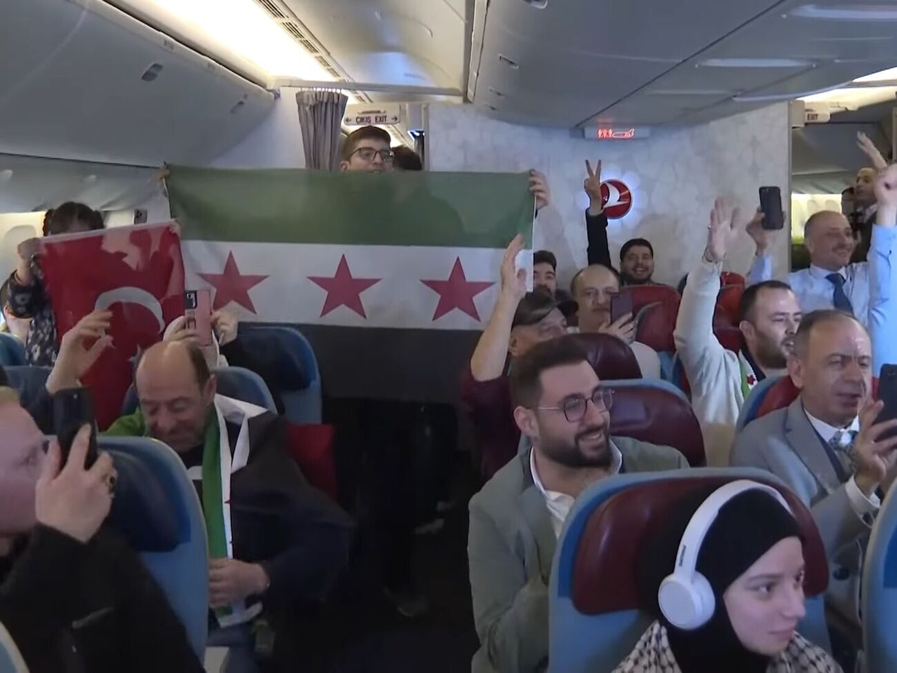 Самолет перевез 349 пассажиров