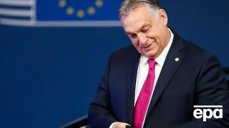 ЄС розглядає його вимогу, заявив Орбан