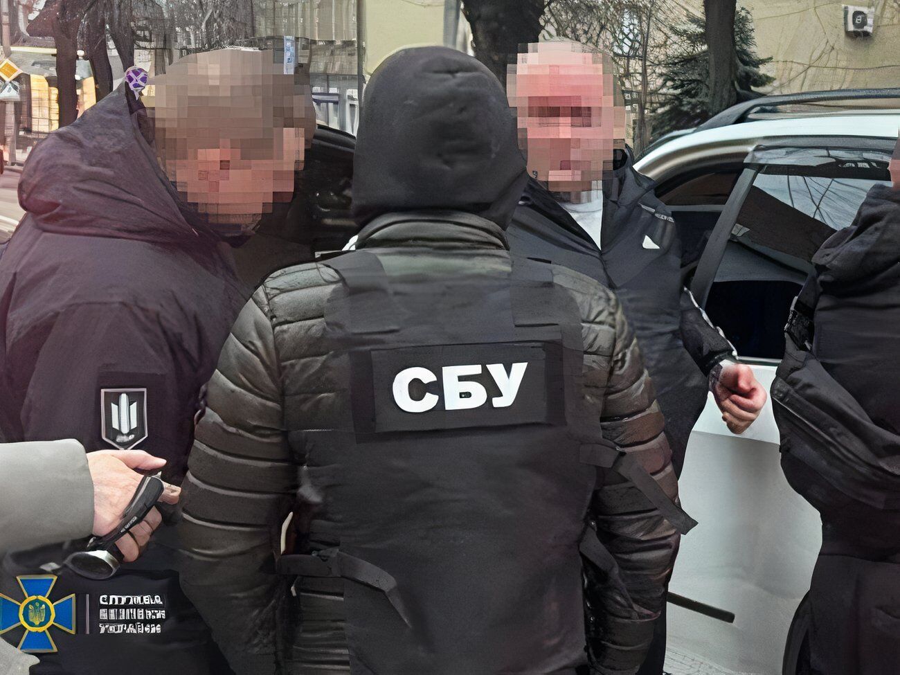 По данным следствия, стоимость таких "услуг" составляла $12 тыс. с одного уклониста