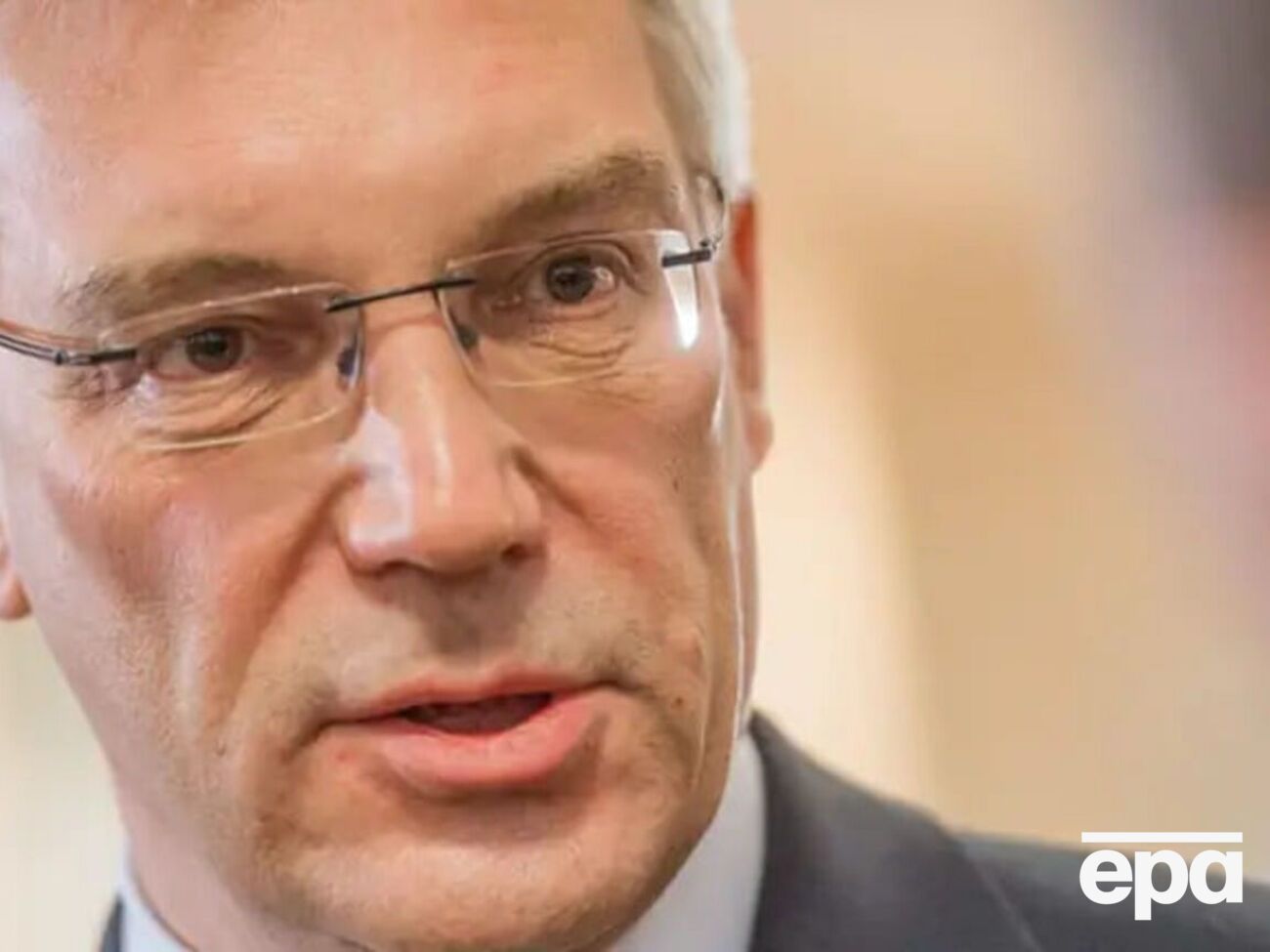 По словам Грушко, потенциальное членство Украины в НАТО "отодвигает достижение мира в Украине"