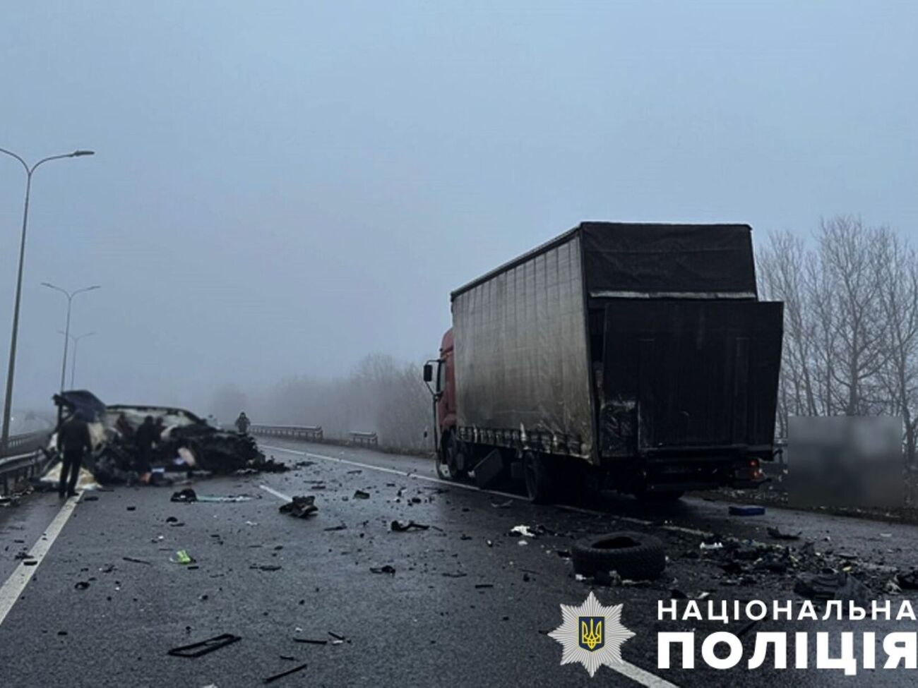 В полиции сообщили, что водители грузовика и внедорожника, а также ребенок, который находился в Lexus, с телесными повреждениями госпитализированы