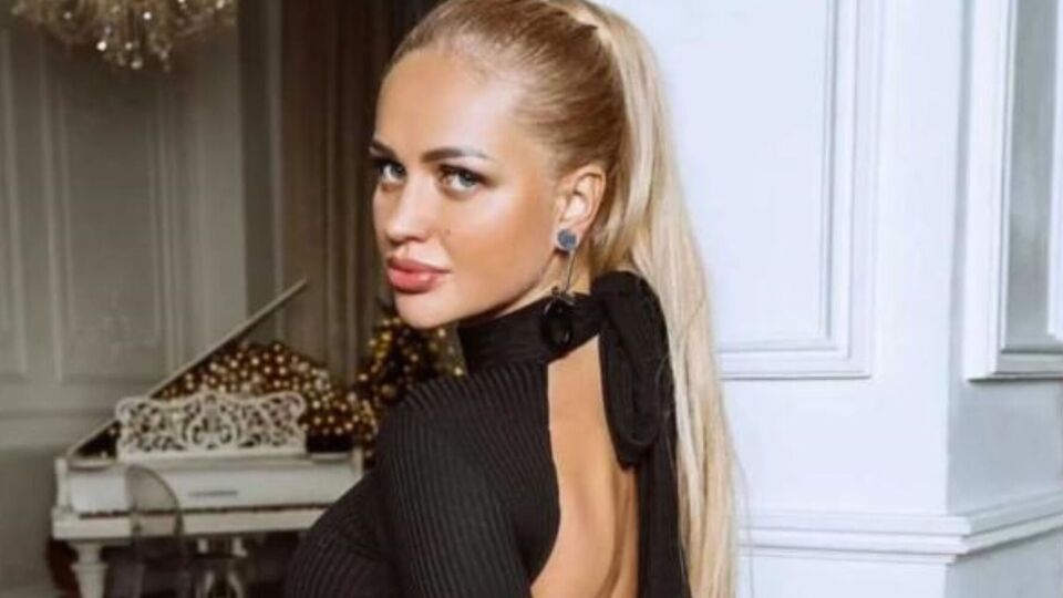На сторінку Жук в Instagram підписано приблизно 370 тис. людей