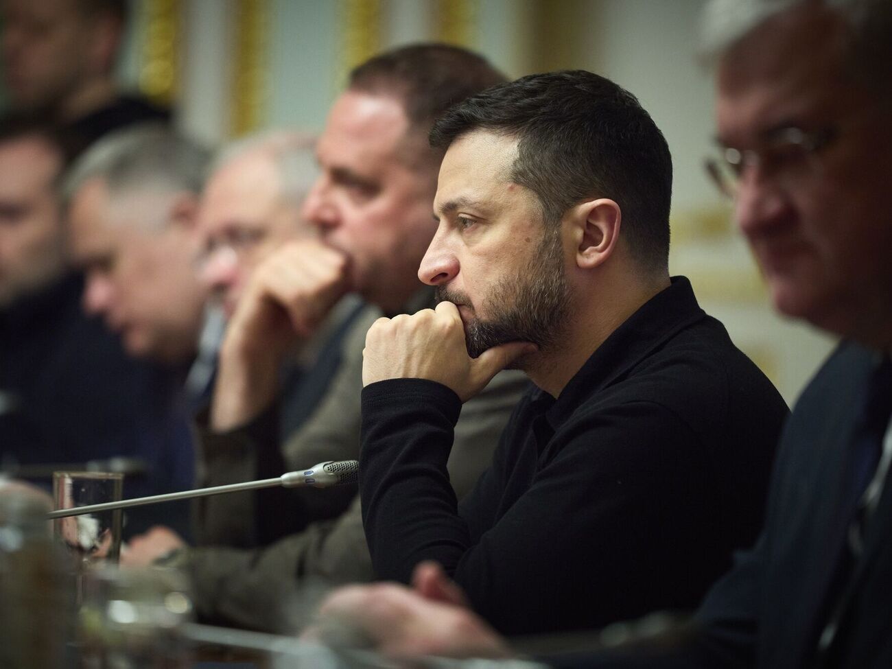 Зеленский: Я сфокусирован на военной помощи Украине, она не остановлена