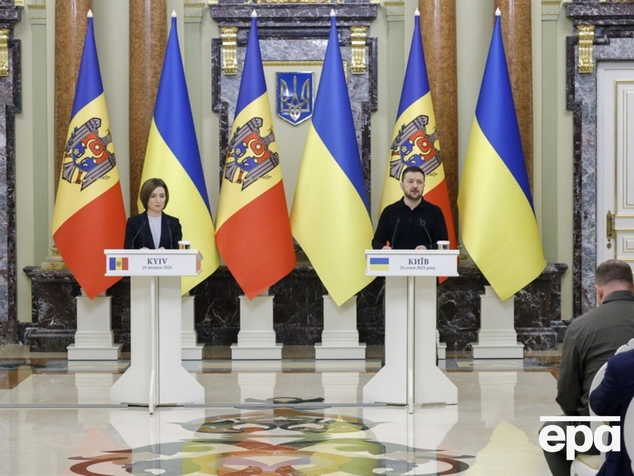 Зеленский и Санду провели пресс-конференцию в Киеве