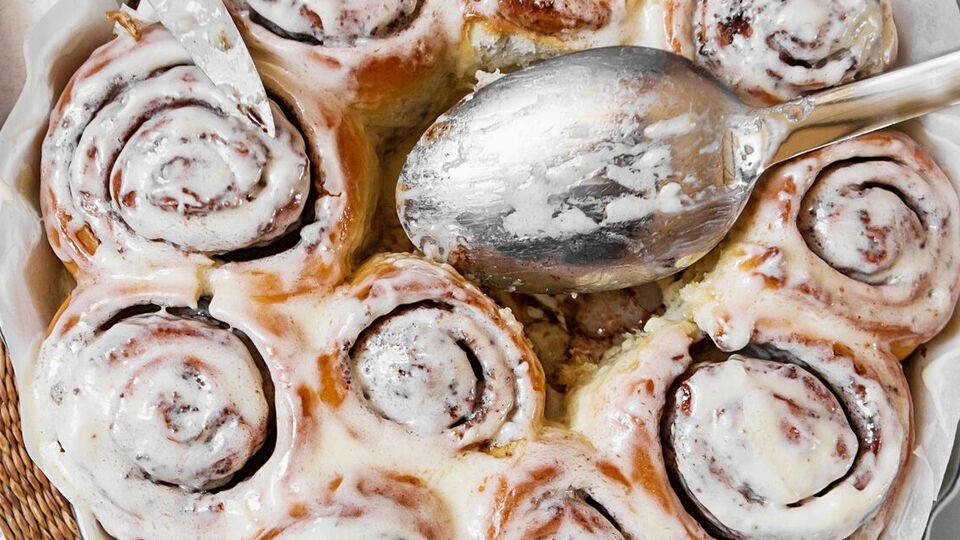 Синнабоны нужно выпекать 25–30 минут