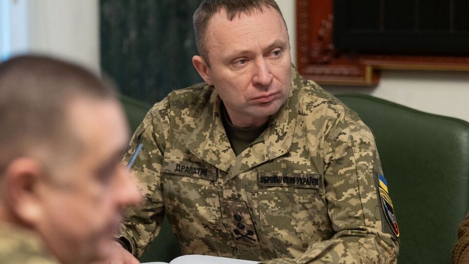 Драпатый останется командующим Сухопутными войсками, отметил Зеленский