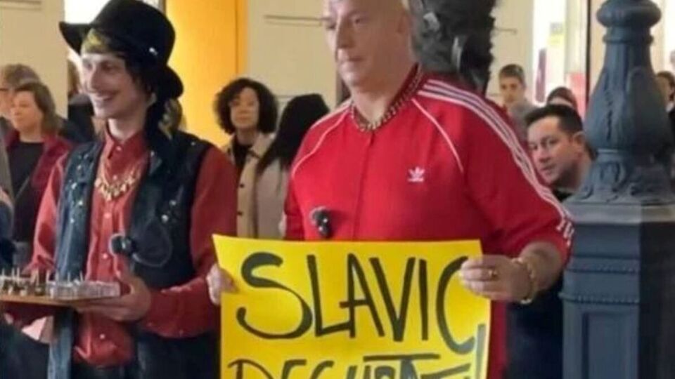 У січні Потап заявив, що будуватиме кар'єру за кордоном як Slavic Balagan