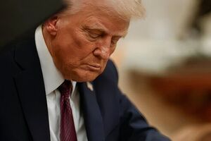 Колумбия согласилась на все условия, выдвинутые президентом Трампом, заявили в Белом доме