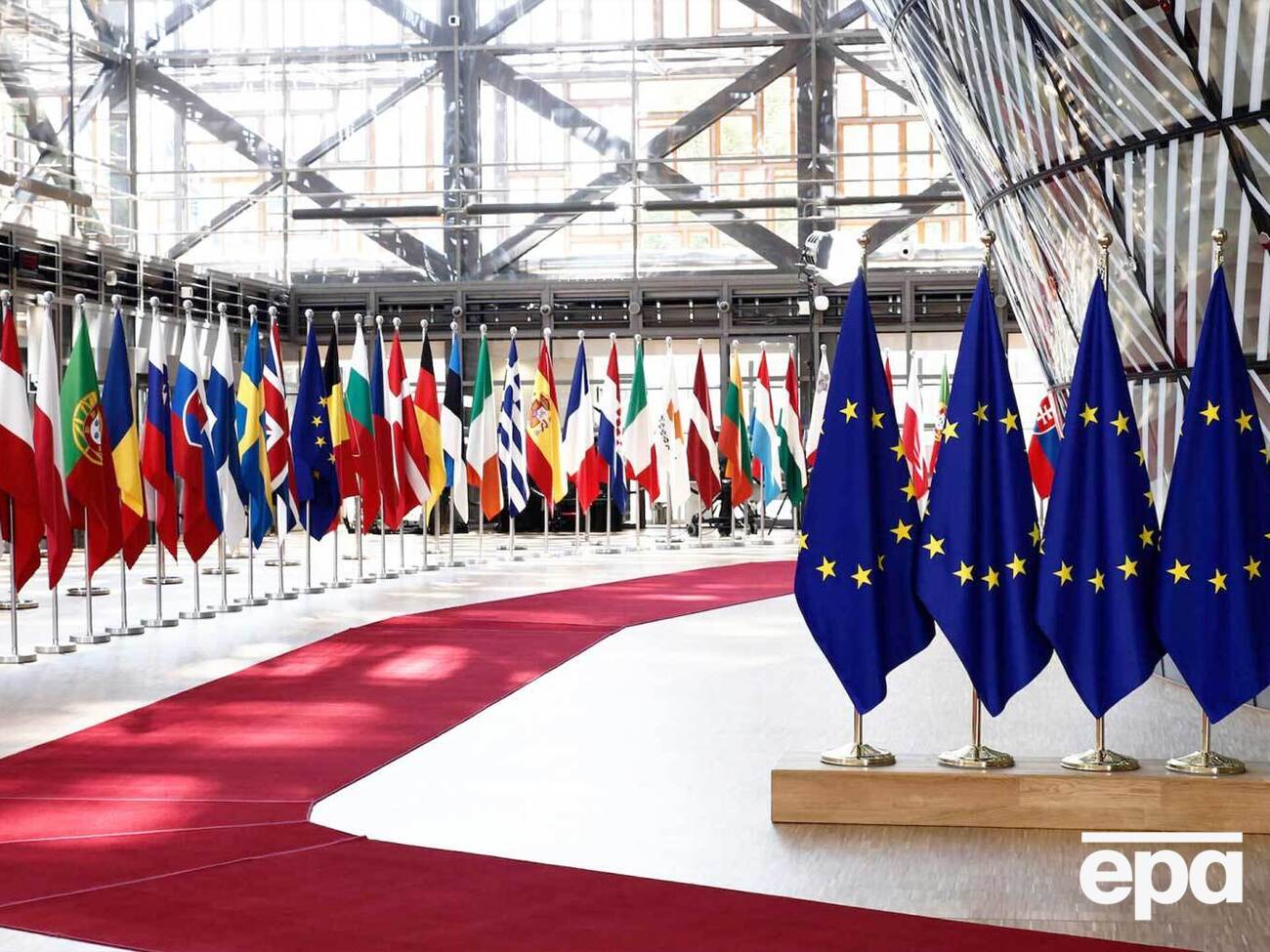 Министры ЕС продлили санкции против РФ