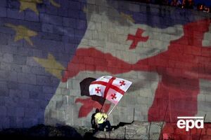 Граждане Грузии – владельцы обычных паспортов и в дальнейшем будут пользоваться безвизовым режимом во время краткосрочных поездок в ЕС, отметили в Совете Евросоюза