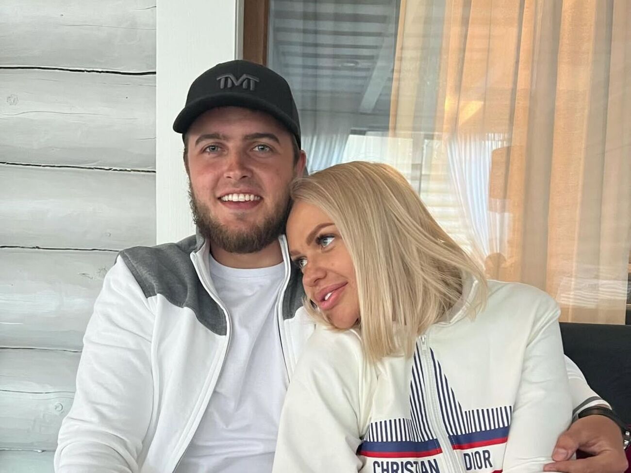 Анна Жук погибла утром 24 января. За рулем автомобиля находился ее муж