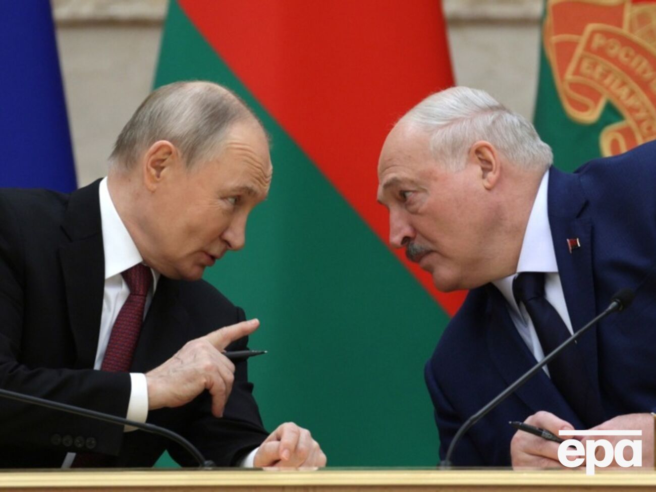 Накануне Лукашенко заявил, что Беларусь "со дня на день" получит "Орешник"