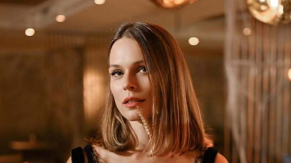 В 2013 году Фреймут принимала участие в спектакле Cirque du Soleil в роли Белой певицы