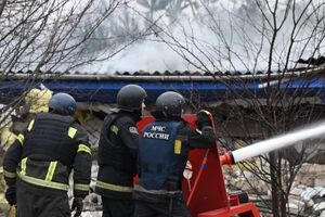 Мер Бєлгорода показав на місці НП людей у бронежилетах