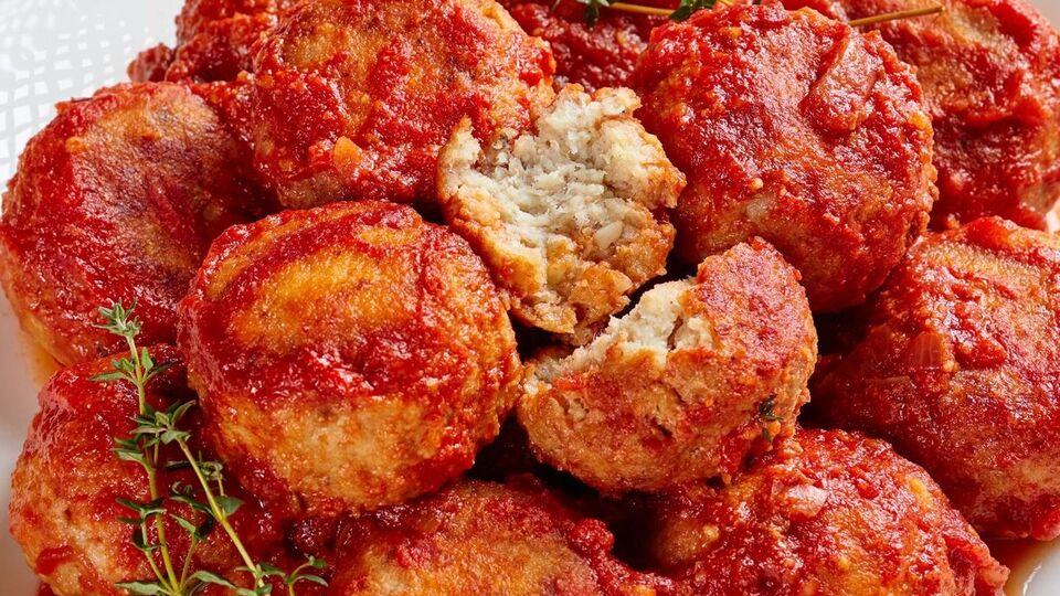 Тефтели должны протушиться 15–20 минут