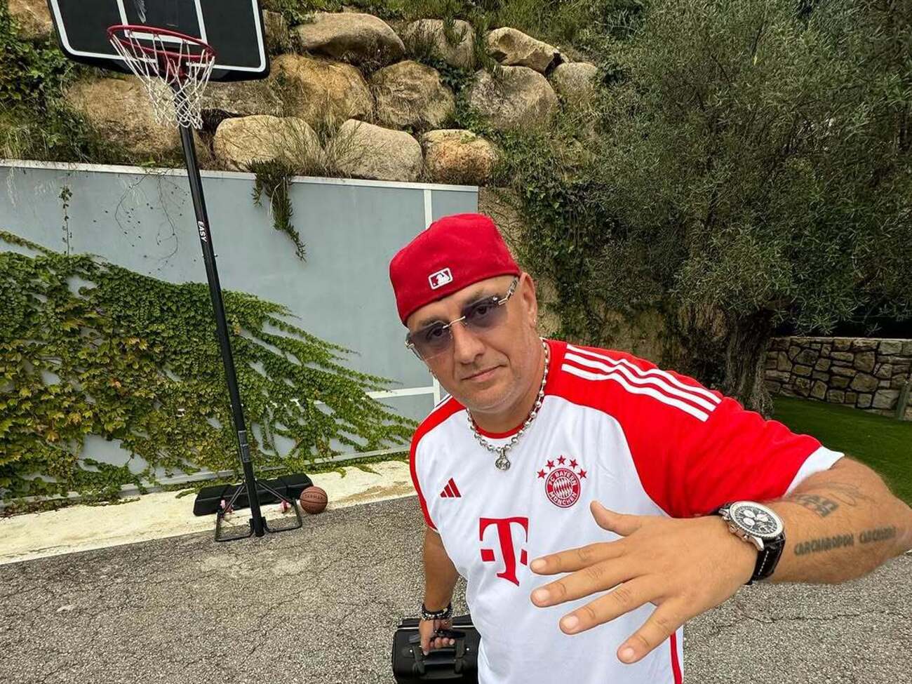 Потап влаштував перформанс в Іспанії