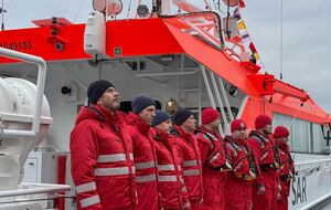 На судне официально подняли государственный флаг во время состоявшейся в Одессе торжественной церемонии
