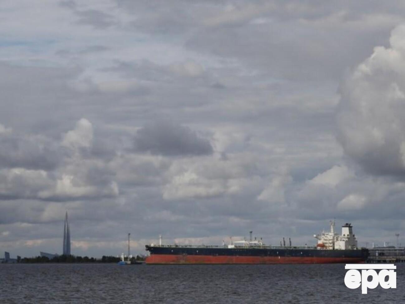 На російську нафту припадає 36% імпорту Індії та майже п'ята частина імпорту Китаю 2024 року, пише Reuters