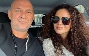 Каменских никак не комментирует скандальные заявления своего мужа