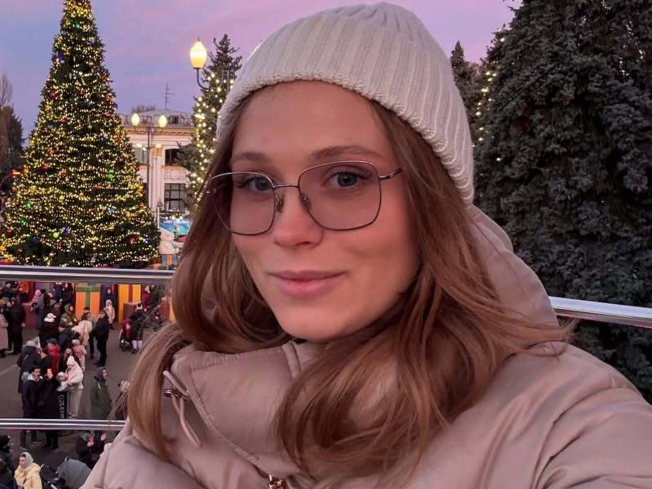 В сентябре 2024 года актриса рассказала, что во второй раз станет матерью