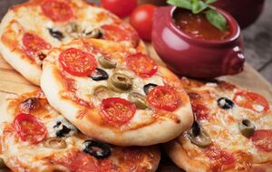 Блюдо нужно выпекать в духовке 25–30 минут