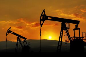 Країни ОПЕК+ підтримують видобуток нафти на рівні 5,86 млн барелів на день, зазначило Reuters