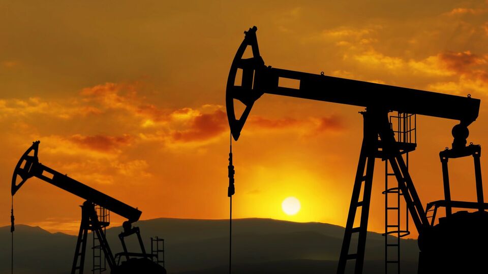 Страны ОПЕК+ поддерживают добычу нефти на уровне 5,86 млн баррелей в день, отметило Reuters